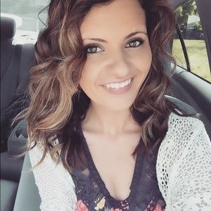 Meet your Posher, Emily